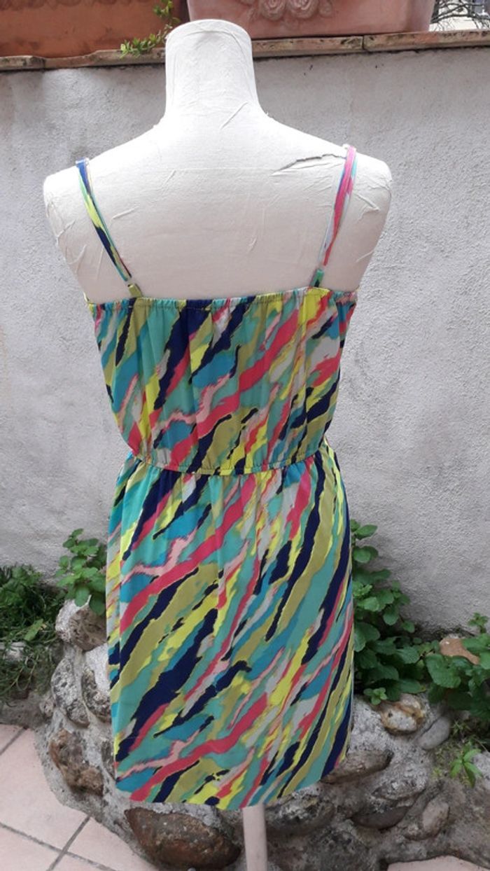 Robe d'été multicolore à fines bretelles réglables - photo numéro 3