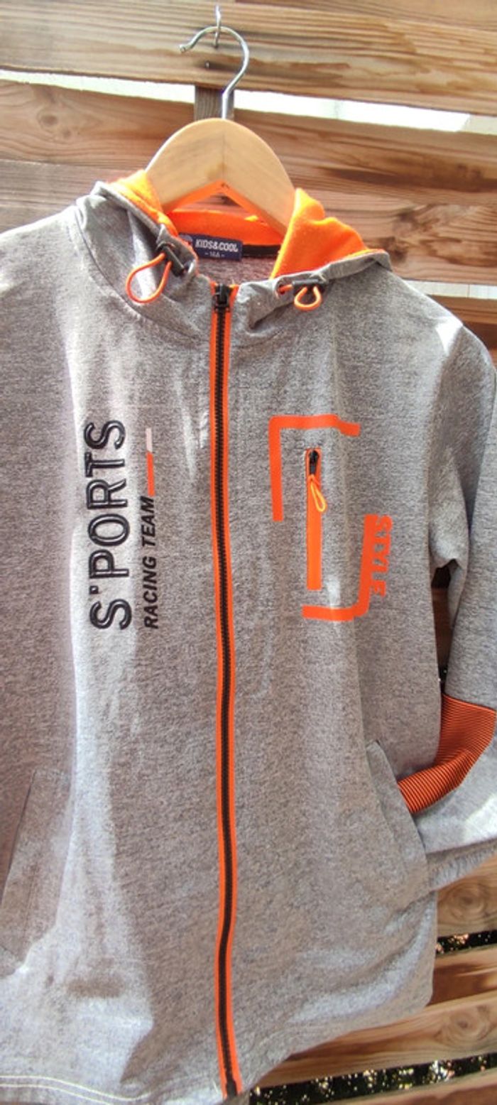 Hoodie zippé, gilet, sweatshirt pour enfant - photo numéro 6