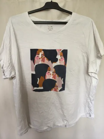 T shirt blanc femme Kiabi taille xxxl imprimé