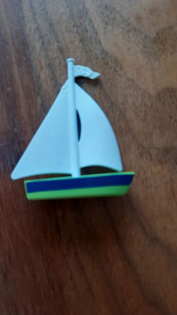 Petit voilier playmobil