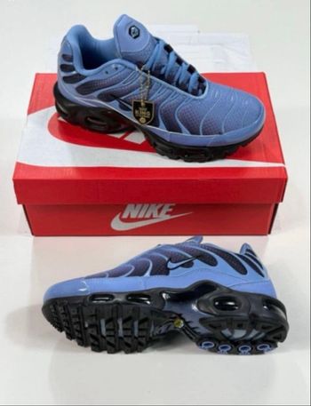 Nike tn enfants bleu 34