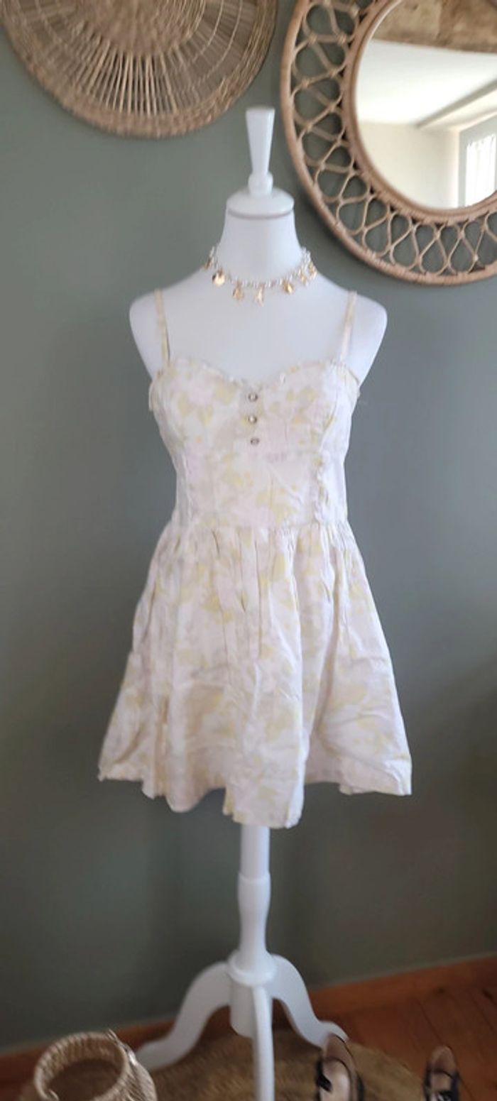 Magnifique robe H&M Taille S coloris pastel - photo numéro 2