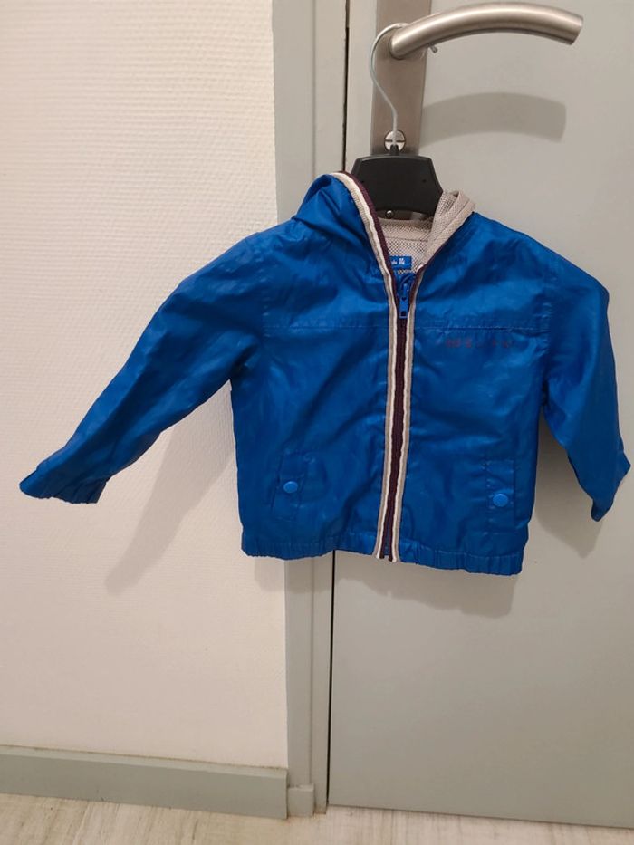 Veste coupe vent, imperméable avec capuche Bleu roi. Taille 18 mois Grain de blé, Z