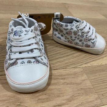 Chaussures bébé 6/9 mois