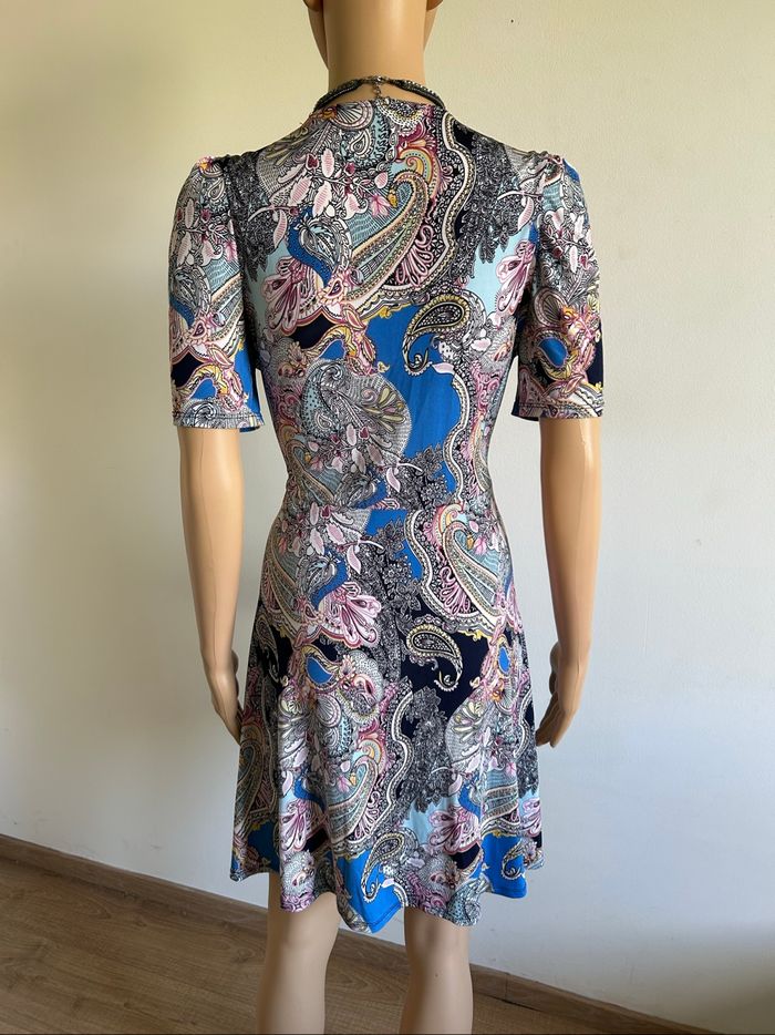 Robe imprimée à manches courtes Morgan taille 40 comme neuve - photo numéro 5