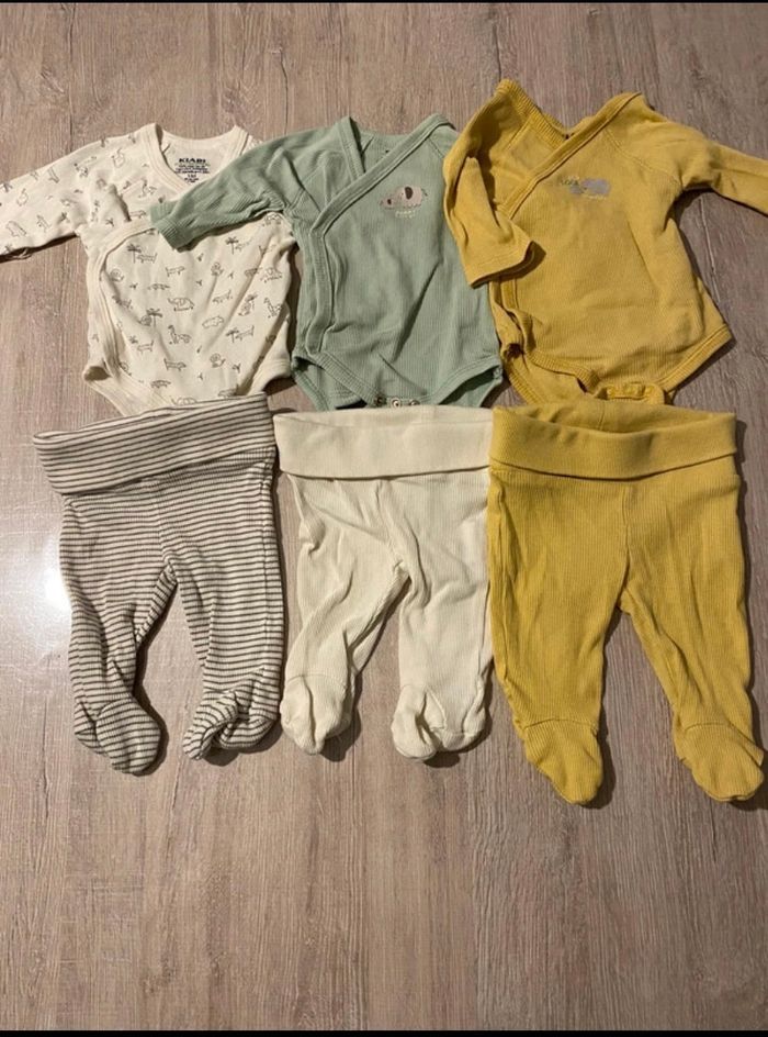 Lot de bodies avec pantalon