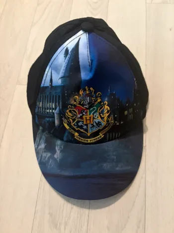 Casquette noir Harry Potter taille 54 très bon état
