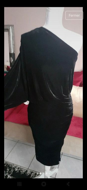 Robe velours neuve prettylittlething