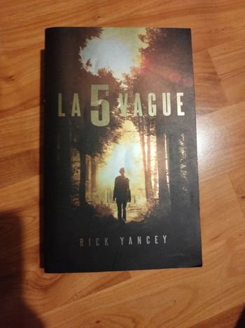Livre "la 5e vague" de Rick Yancey