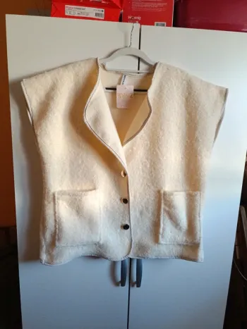 Veste sans manches molletonnée