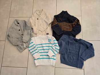 Lot pulls et veste