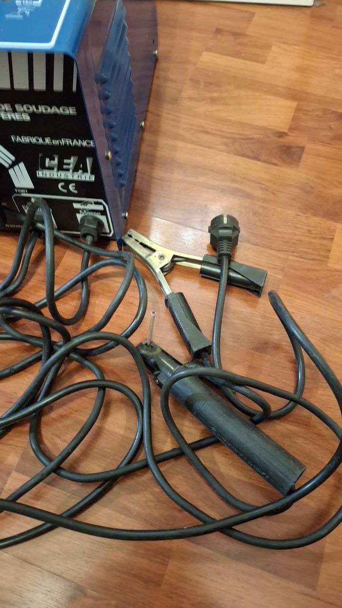 Poste soudeur CEVAL CEA Industries - photo numéro 2