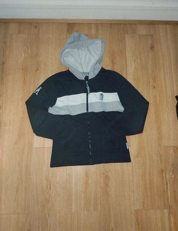 Gilet à capuche