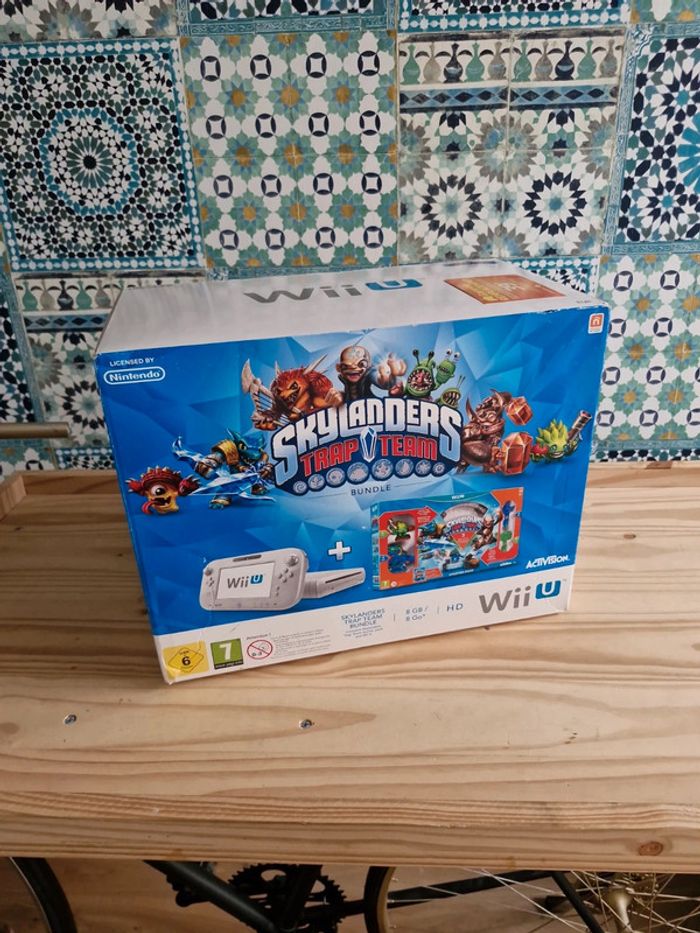 Boîte wii u vide édition  skylanders