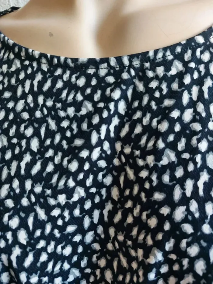 Robe sans manches à motifs Taille M - photo numéro 3