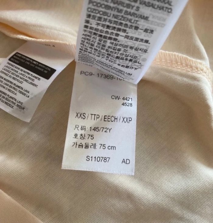 T-shirt de marque Levis, couleur abricot, taille XXs neuf Correspond plus à un XS - photo numéro 7