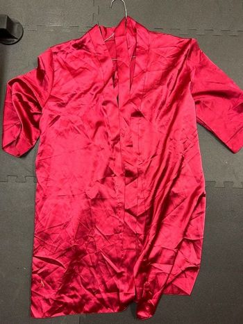 Veste en satin rouge