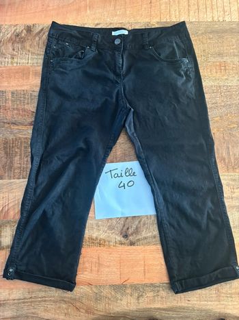Pantacourt Promod taille 40