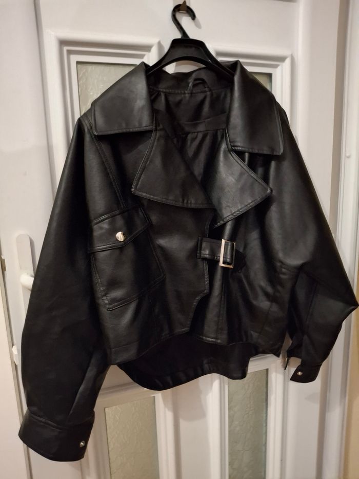 Blouson noir - photo numéro 3