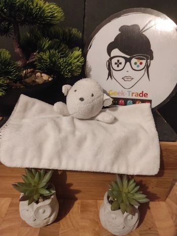 Doudou Mouton Agneau Blanc Obaibi plat mouchoir #geektradedoudou