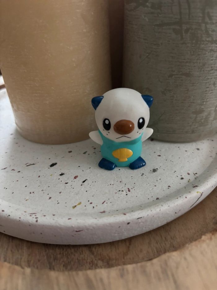 Figurine de doigt moustillon Pokémon Nintendo bandai 2010