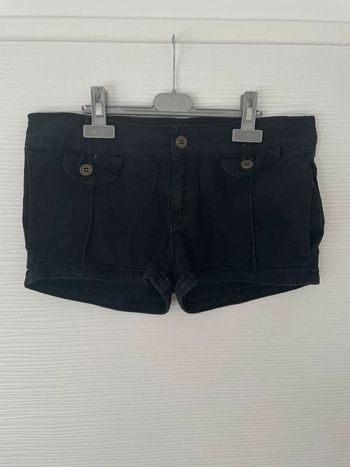 Short casual noir uni basique simple court en coton avec boutons et poches