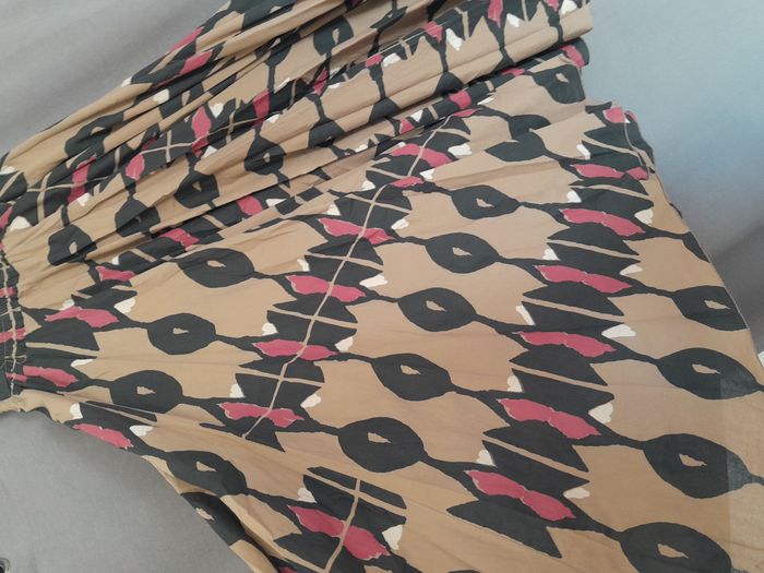 Jupe, - photo numéro 3