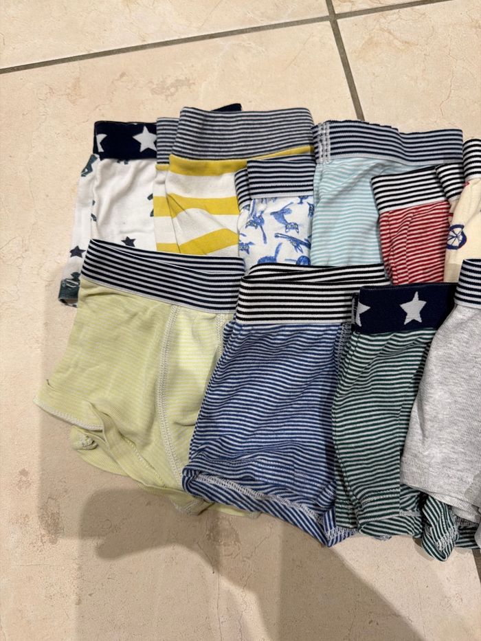 Lot de 16 caleçons petit bateau 8 ans - photo numéro 2