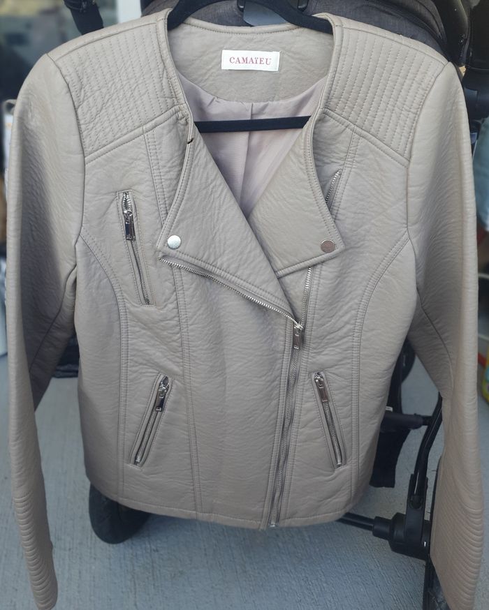 Veste en cuir camaïeu