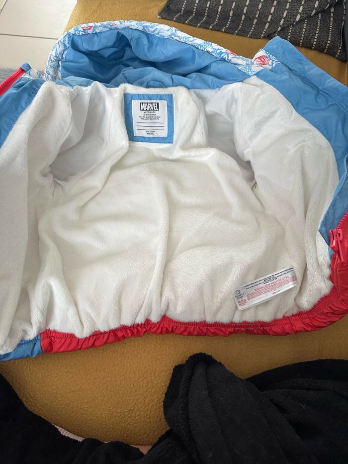 Manteau Spiderman - photo numéro 3