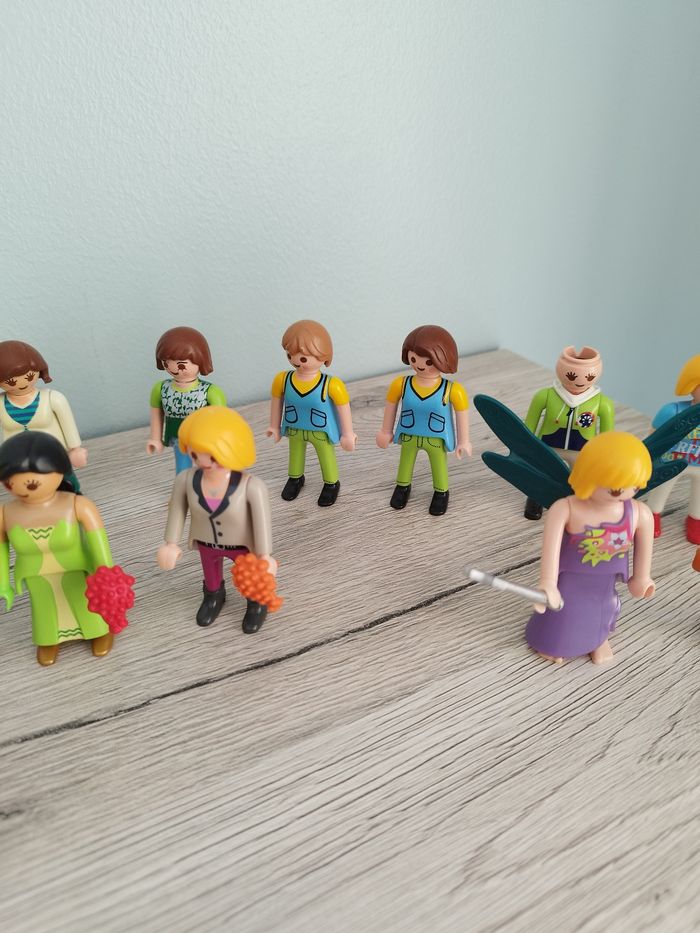 Lot playmobil personnages - photo numéro 7