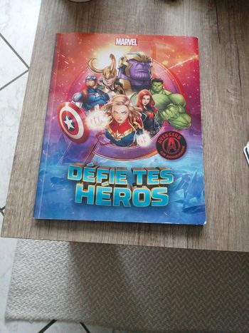 Cartes à collectionner "Défie tes héros"