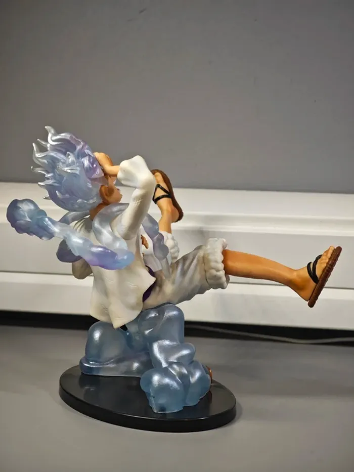 Figurine One Piece : Luffy Gear 5 17cm neuve sans boîte - photo numéro 5