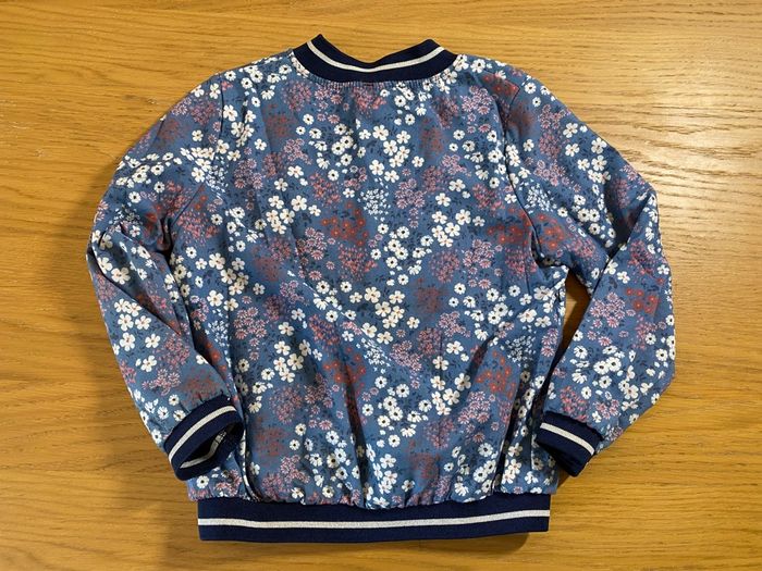 Eden et Victor Gilet zippé bleu fleuri Taille 6 ans - photo numéro 2