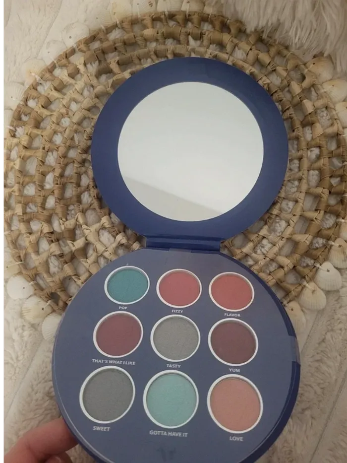 Palette maquillage Taste&Pepsi édition limité neuve - photo numéro 3