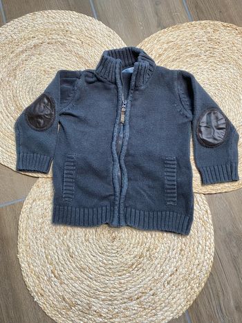 Gilet gris foncé 18 mois