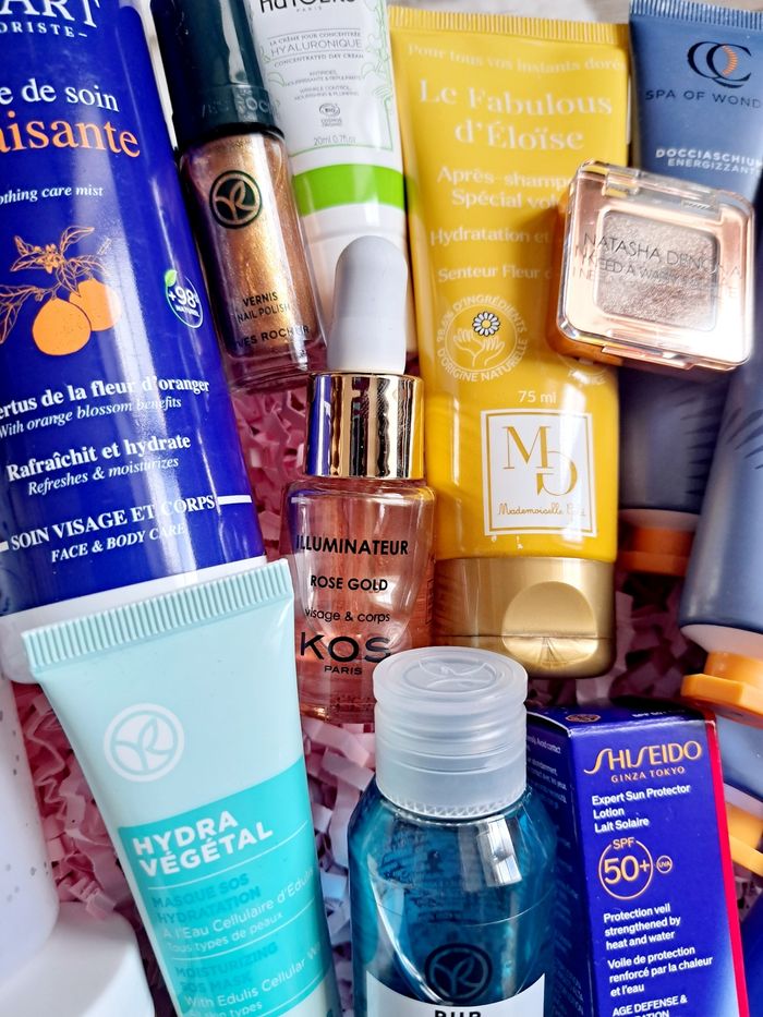 Box maquillage et soins neufs. lot de produits dans un coffret - photo numéro 3