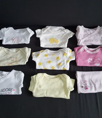Lot bodys fille  T.3M