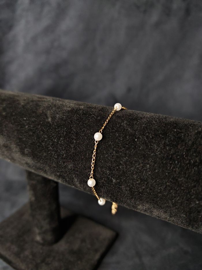 Bracelet doré maille forçat fine avec perles blanches – 21,5 cm – Neuf - photo numéro 5