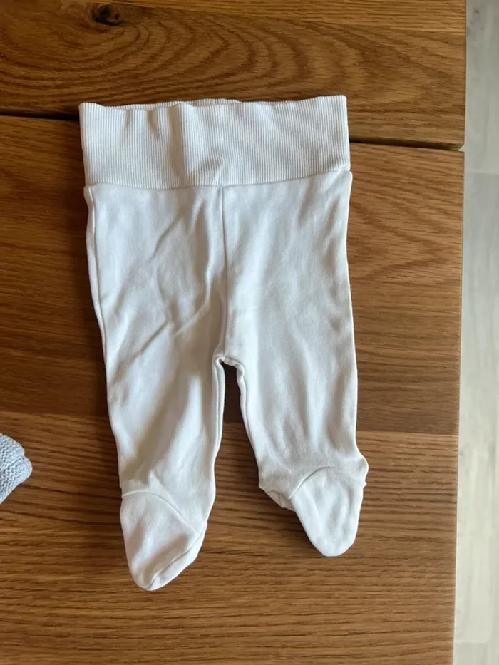 Pantalon avec pieds naissance