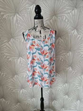 Jolie blouse sans manches Camaïeu taille 40