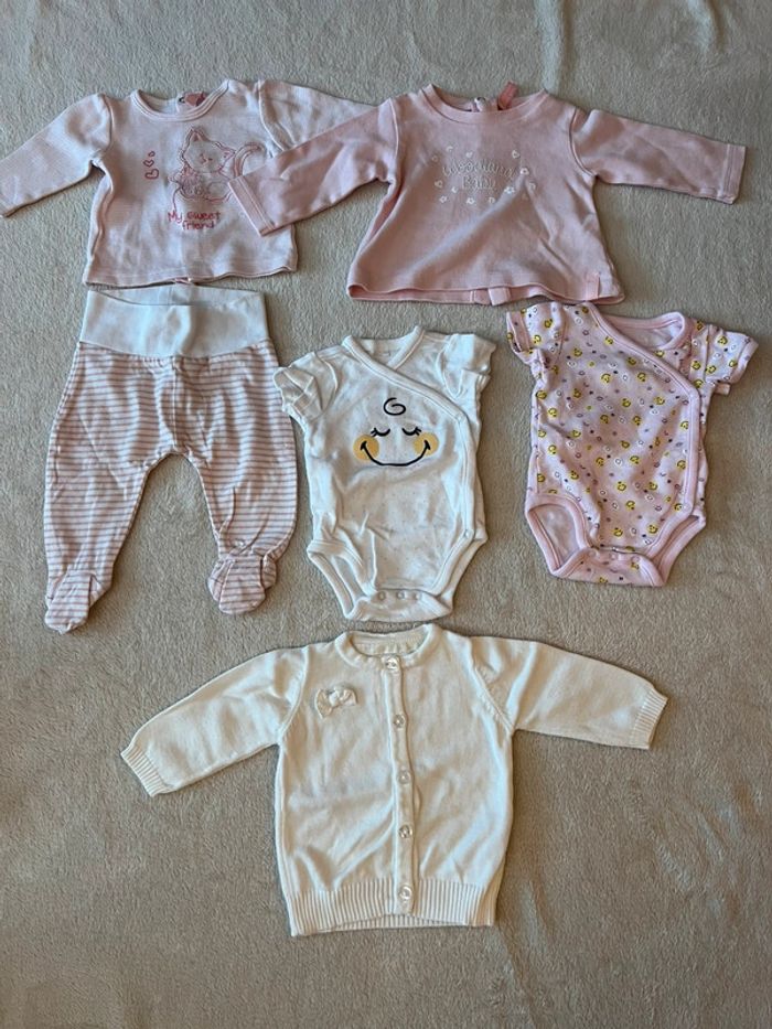 Lot vêtements 6 pièces bébé naissance - 1 mois