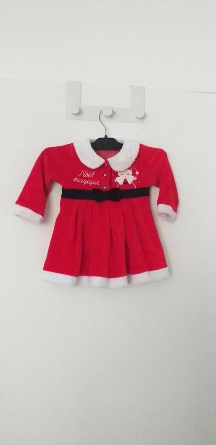 Robe fille rouge Noël taille 12 mois