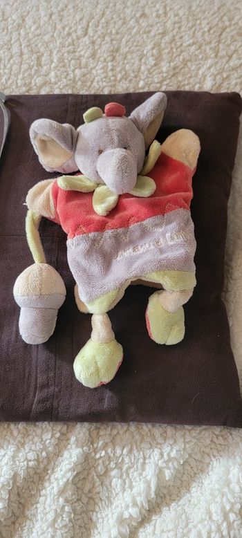 Marionnette éléphant Doudou et Compagnie