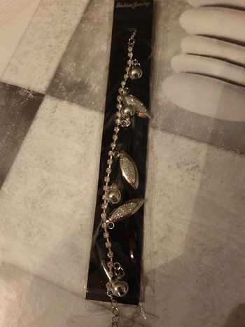 bracelet fantaisie avec grelots