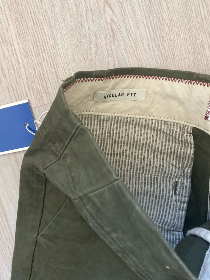 Short bermuda chino , couleur kaki, marque Jack & Jones. Taille XS Neuf - photo numéro 3