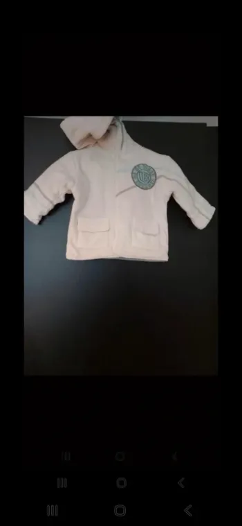 Veste chaude à capuche écru Taille 3 mois