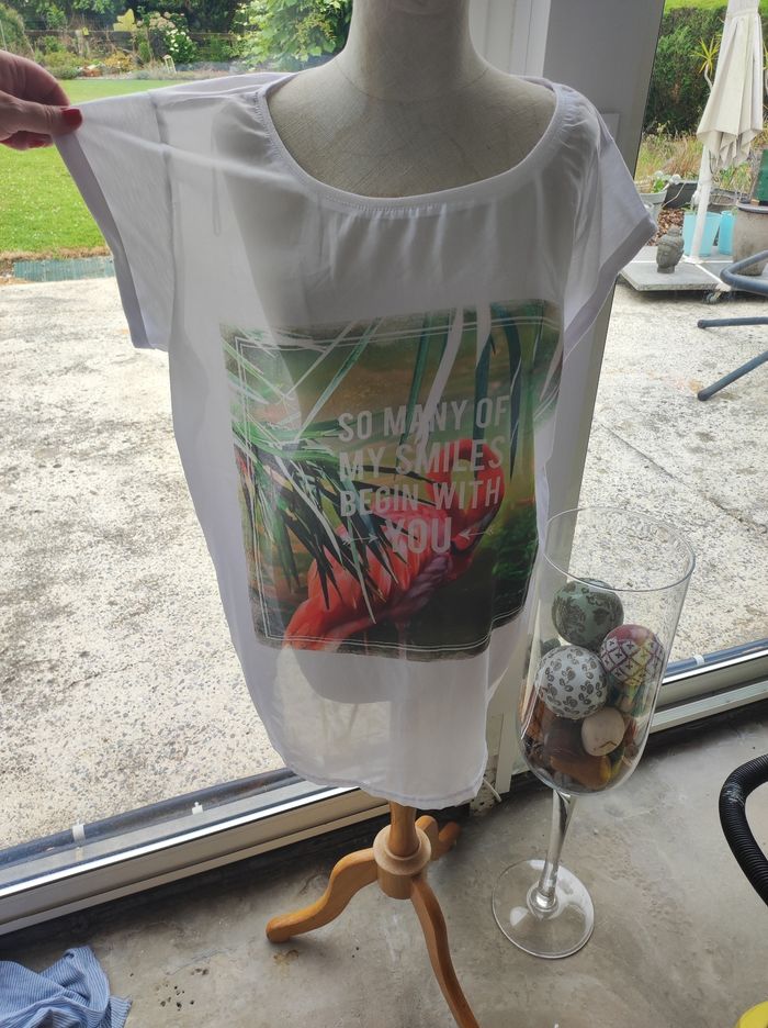 T-shirt Taille 50-52 - photo numéro 2