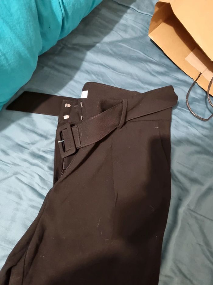 Pantalon noir - photo numéro 2