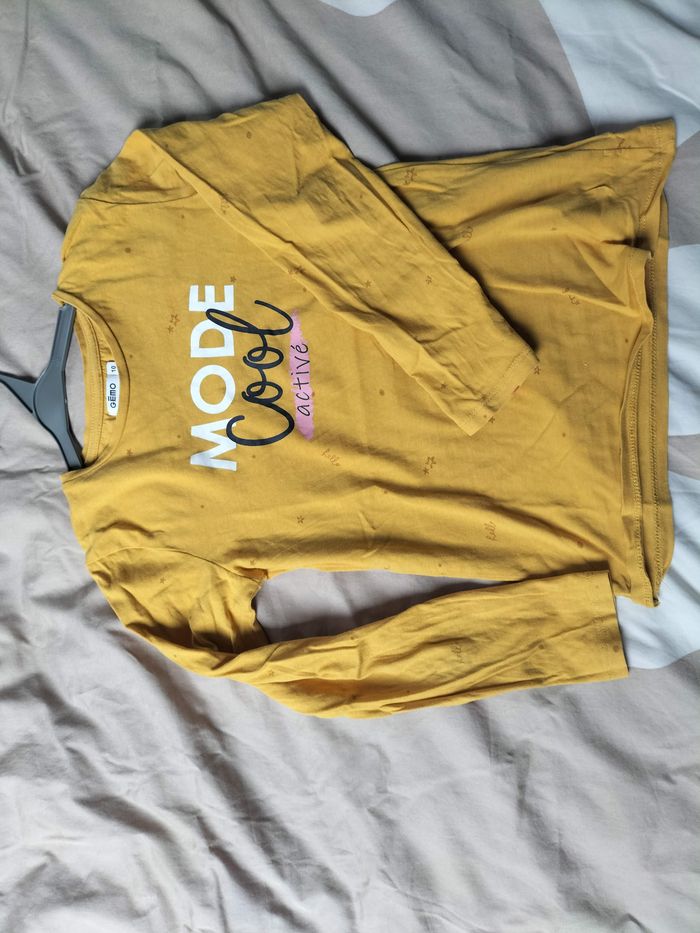 T-shirt moutarde "mode cool" - photo numéro 4